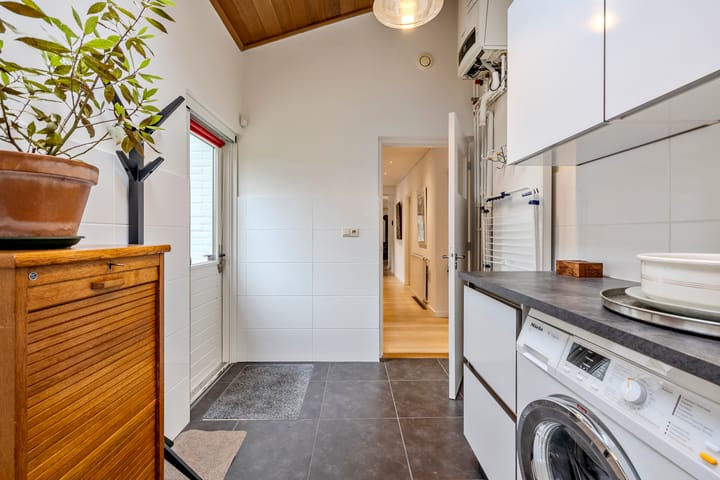 Foto 37 van Burg v Wijngaardenstraat 28