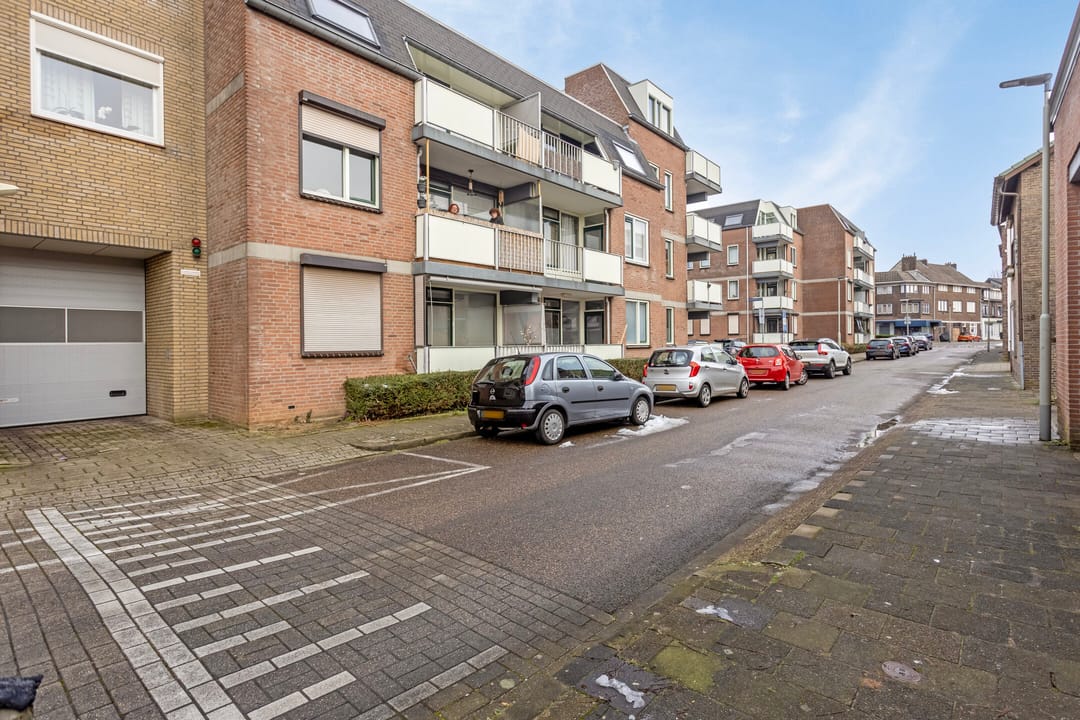 Photo 32 of Romeinenplein 23