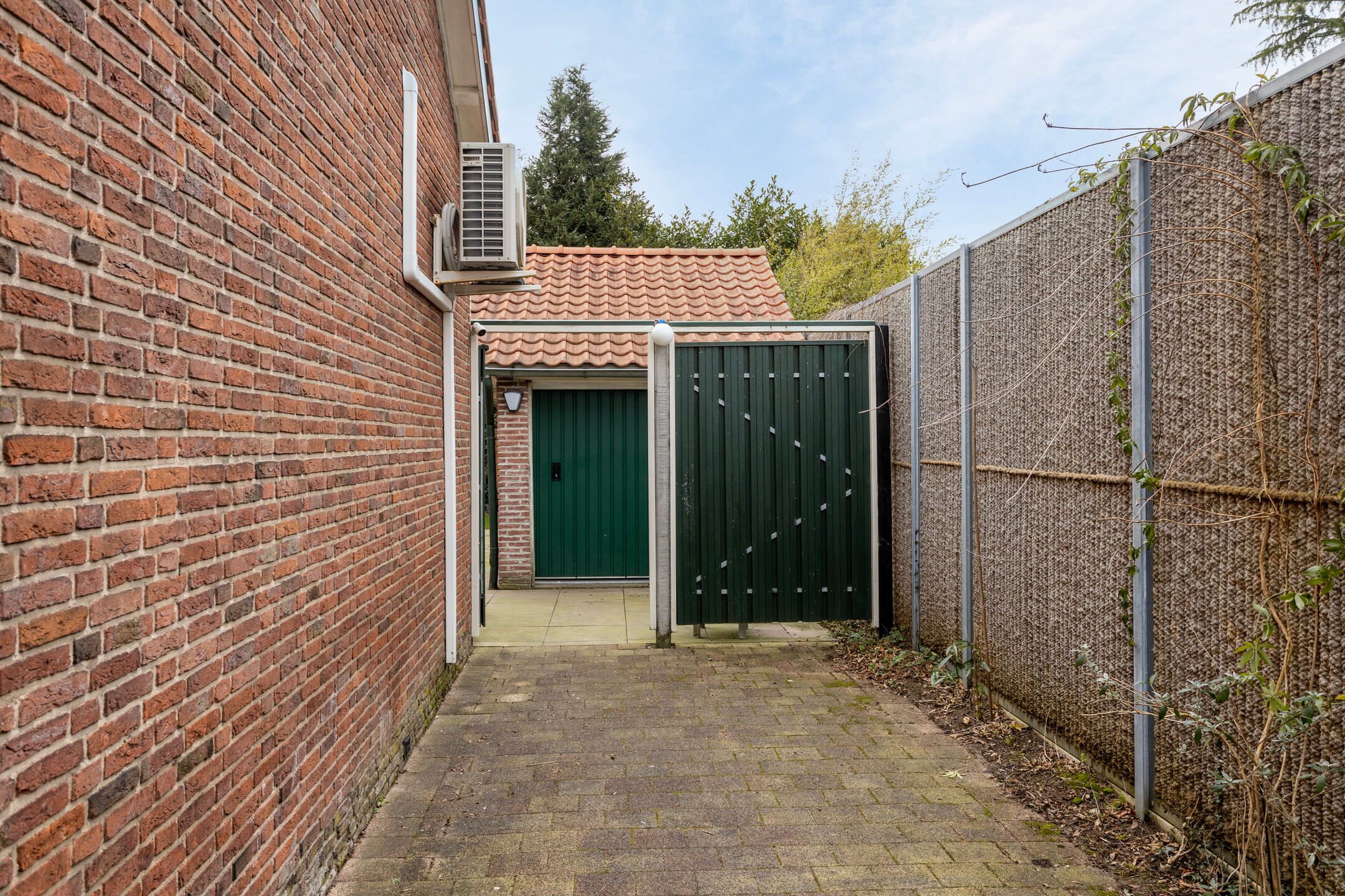 Foto 42 van Poggenbeekstraat 30