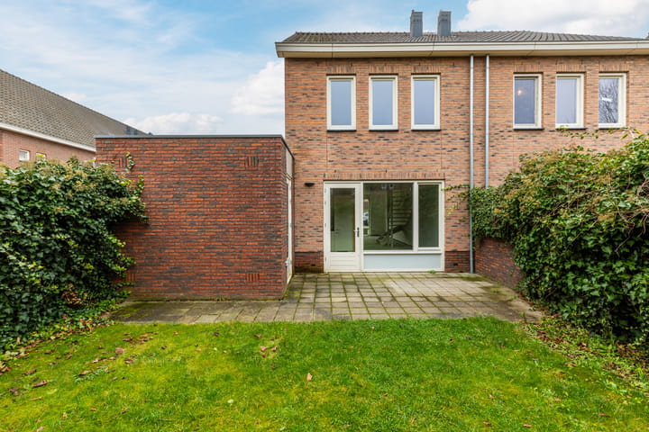 Foto 23 van Eikenskamphof 9