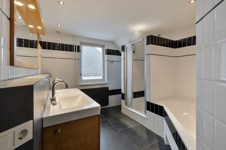 Foto 24 van De Bresser 8