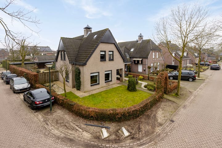 Foto 50 van De Bresser 8