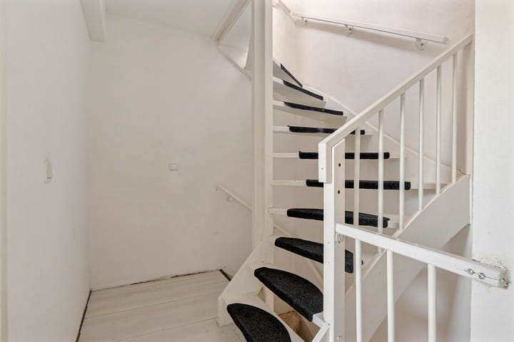 Photo 24 of Bastion 321