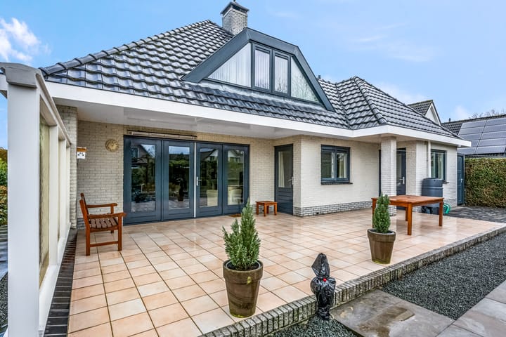 Foto 30 van Van Rijningenpark 21