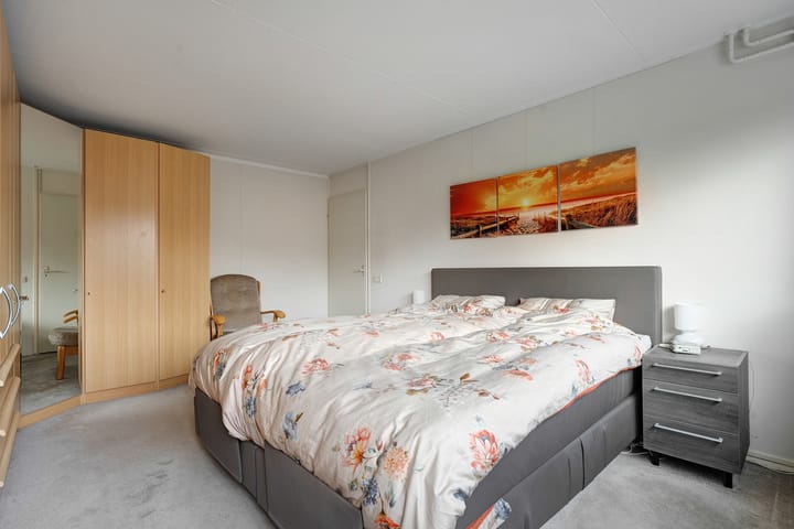 Photo 28 of Korhoenstraat 15