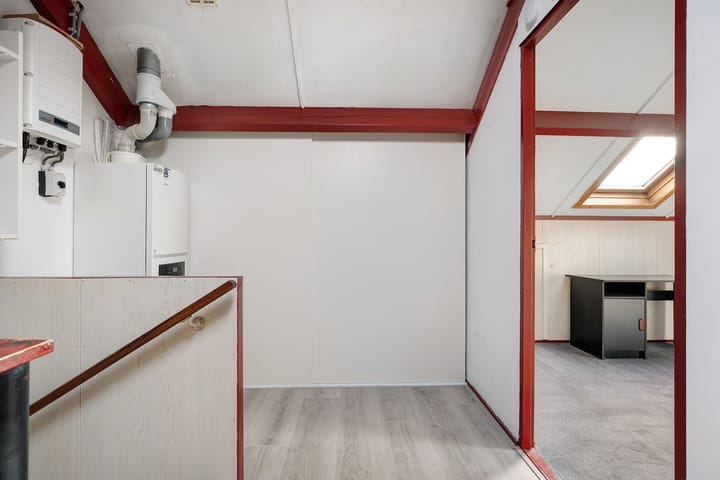 Photo 32 of Korhoenstraat 15