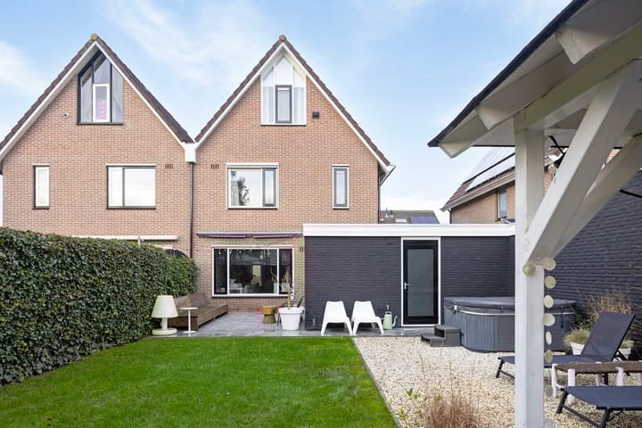 Foto 44 van De Amazone 36