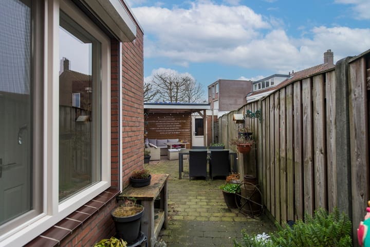 Foto 35 van Poirtersstraat 12