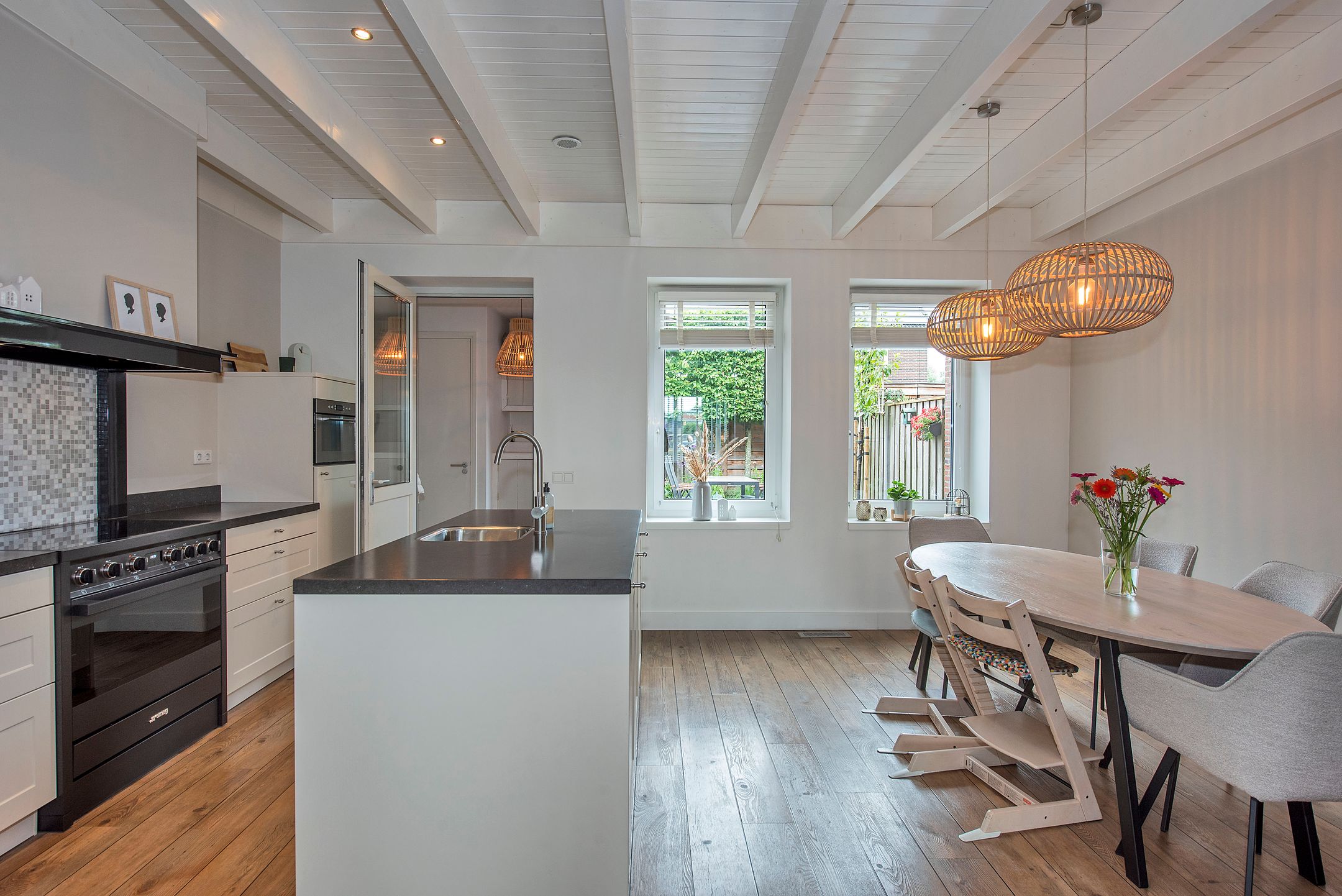 Foto 6 van Laan oud-Indiëgangers 30