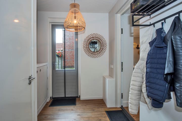 Foto 12 van Laan oud-Indiëgangers 30