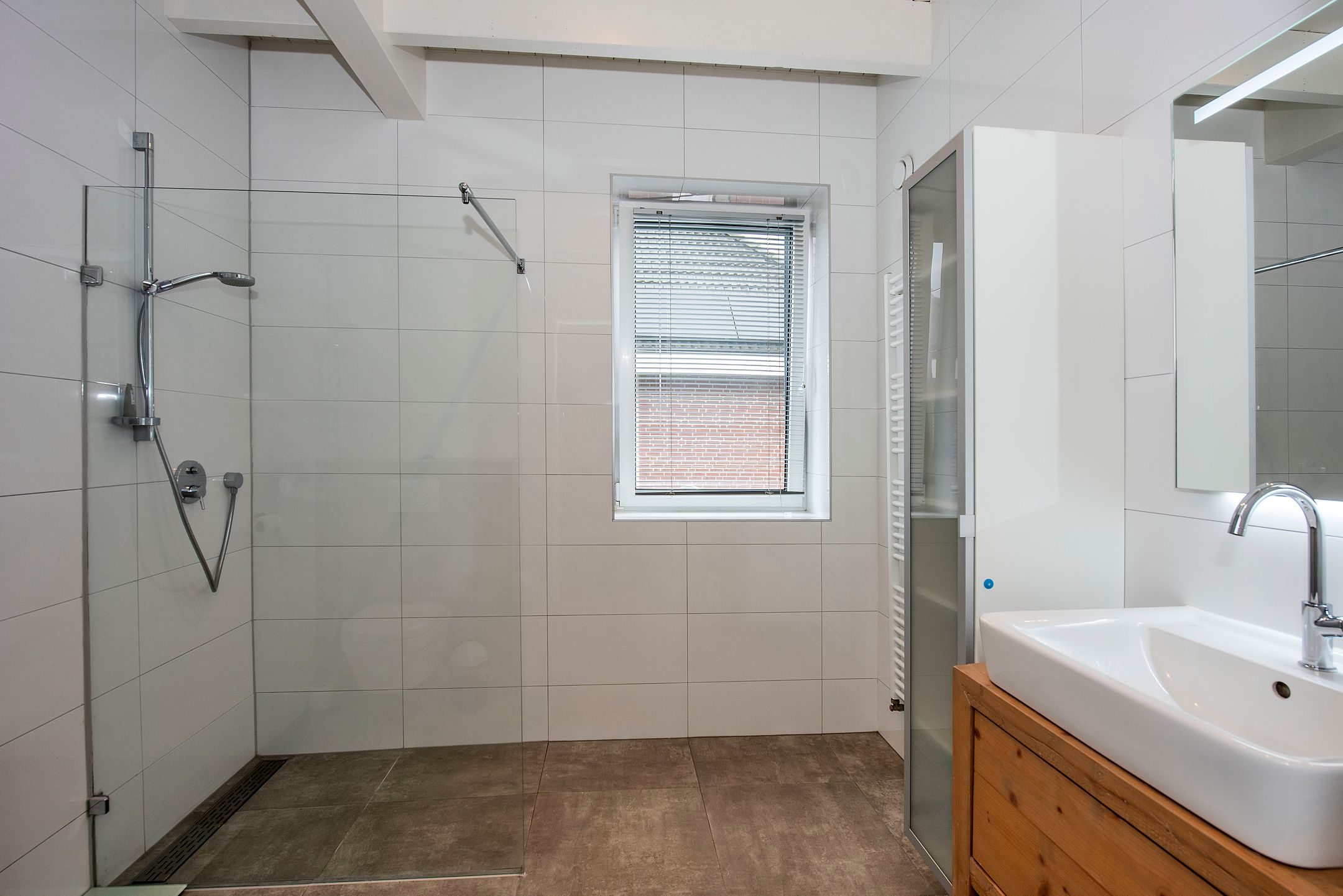 Foto 18 van Laan oud-Indiëgangers 30