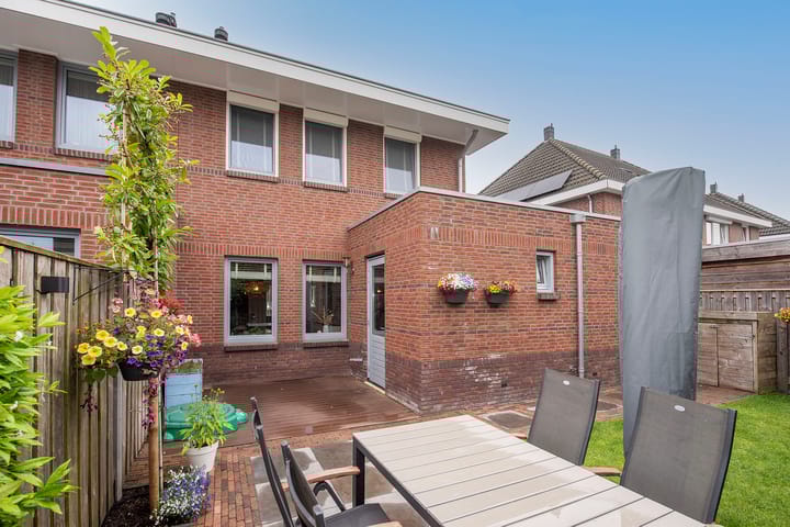 Foto 3 van Laan oud-Indiëgangers 30