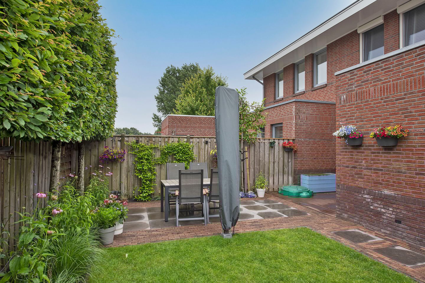 Foto 29 van Laan oud-Indiëgangers 30