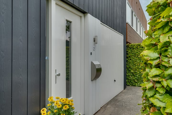 Photo 9 of Willem Sandbergstraat 23