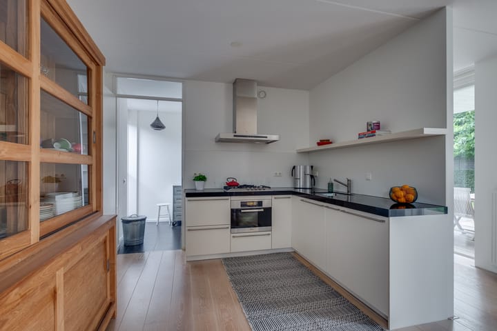 Photo 20 of Willem Sandbergstraat 23