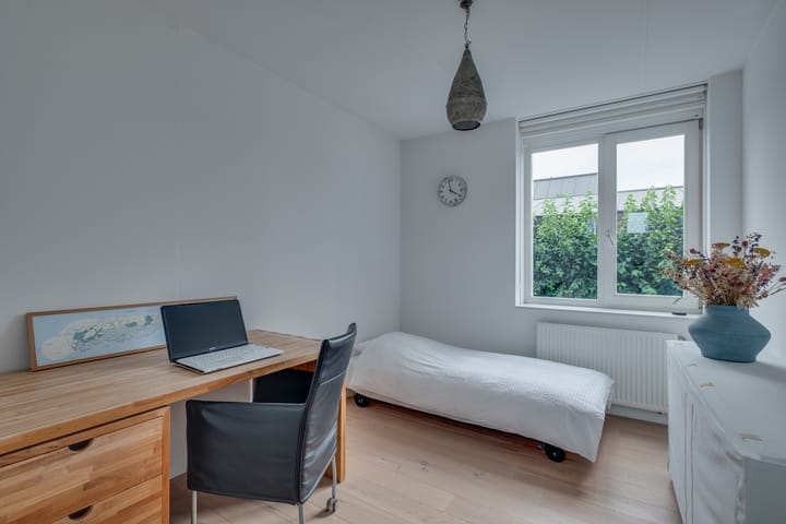 Photo 35 of Willem Sandbergstraat 23