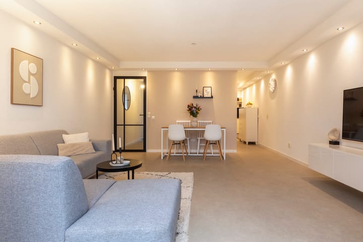 Foto 5 van Linie 233