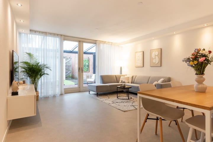 Foto 8 van Linie 233