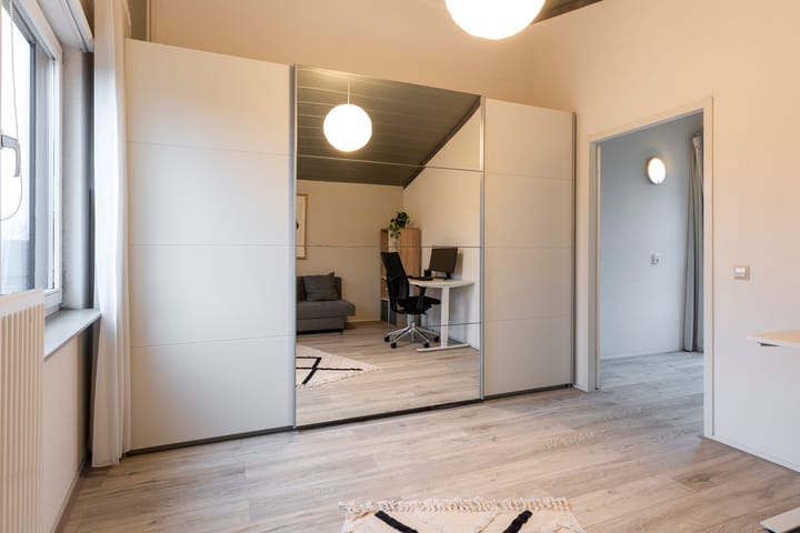 Foto 28 van Linie 233