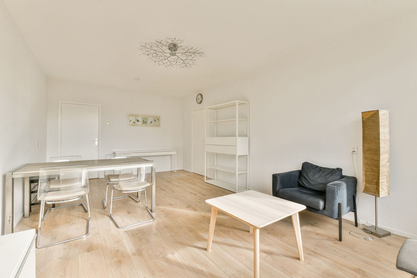 Foto 4 van Oostelijk Halfrond 197