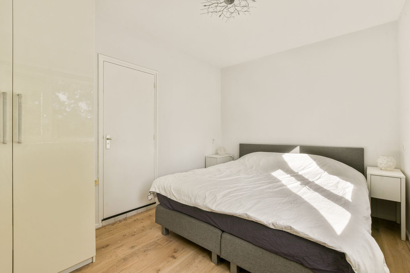 Foto 14 van Oostelijk Halfrond 197