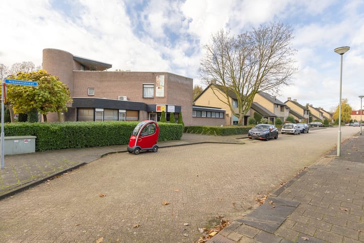 Photo 37 of Langstraat 111