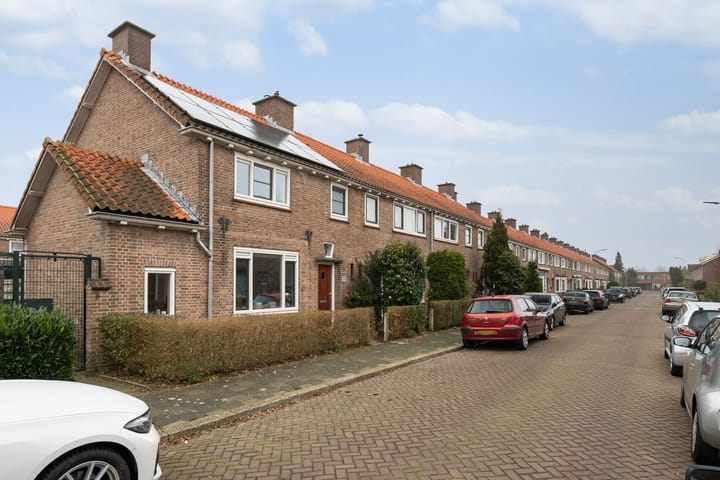Photo 2 of Lodewijkstraat 2