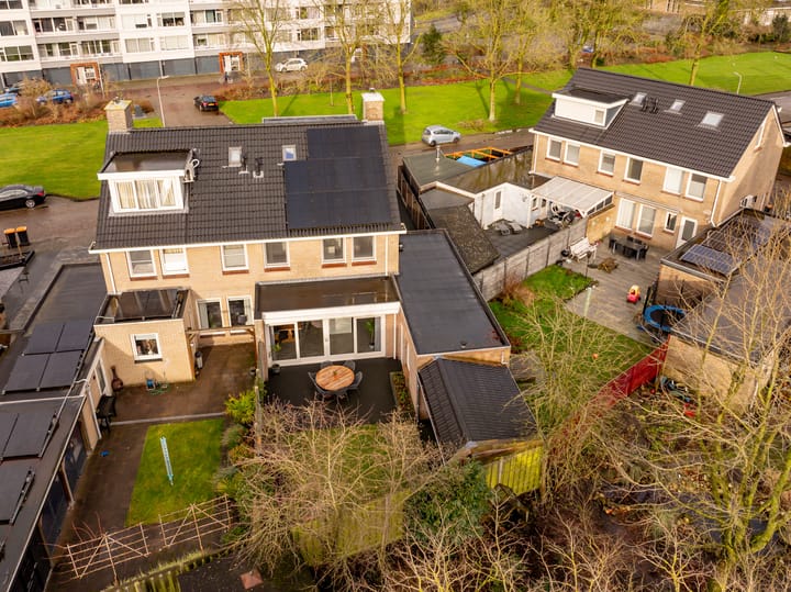 Foto 5 van Veenluydenstraat 46