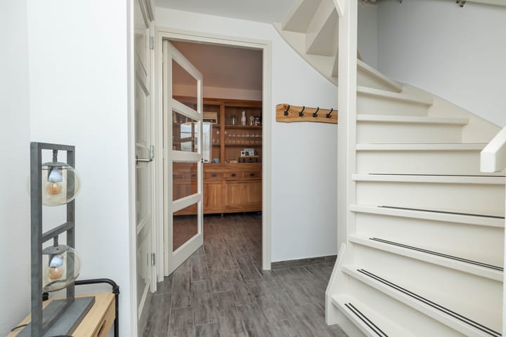 Foto 8 van Veenluydenstraat 46