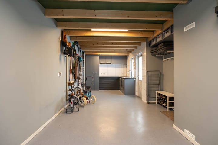 Foto 23 van Veenluydenstraat 46