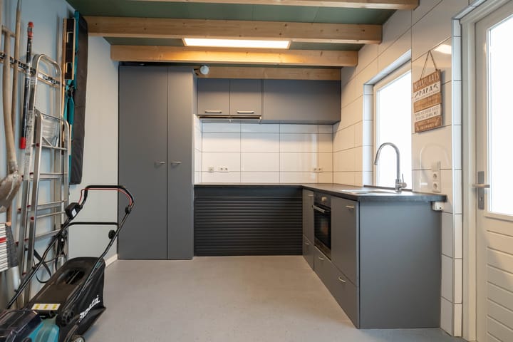 Foto 24 van Veenluydenstraat 46