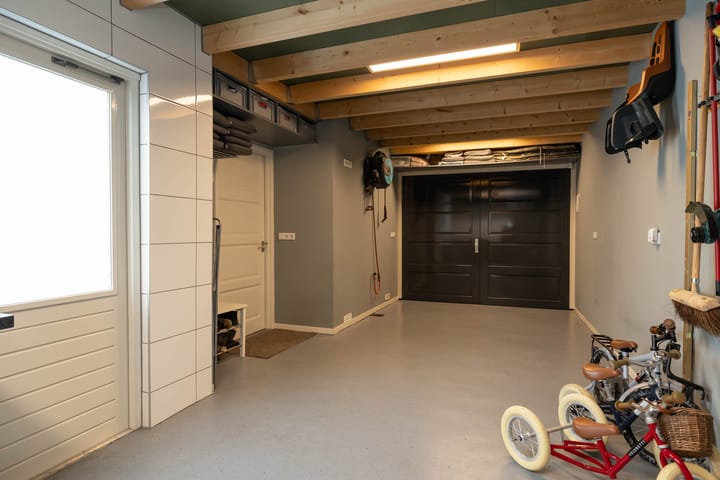 Foto 25 van Veenluydenstraat 46