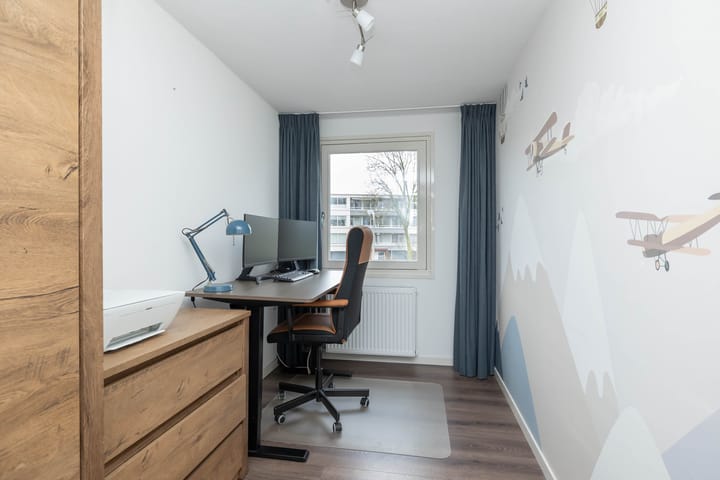 Foto 31 van Veenluydenstraat 46