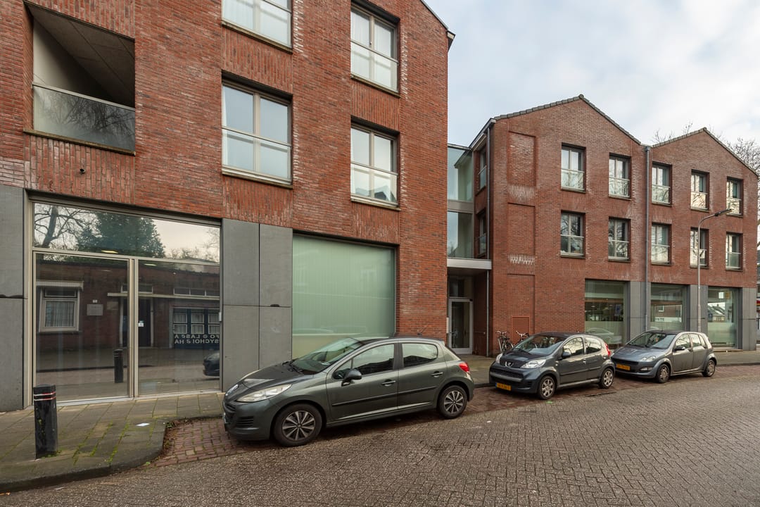 Foto 2 van Van Hogendorpstraat 1-05