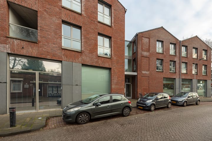 Foto 2 van Van Hogendorpstraat 1-05