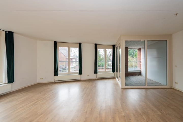 Foto 8 van Van Hogendorpstraat 1-05