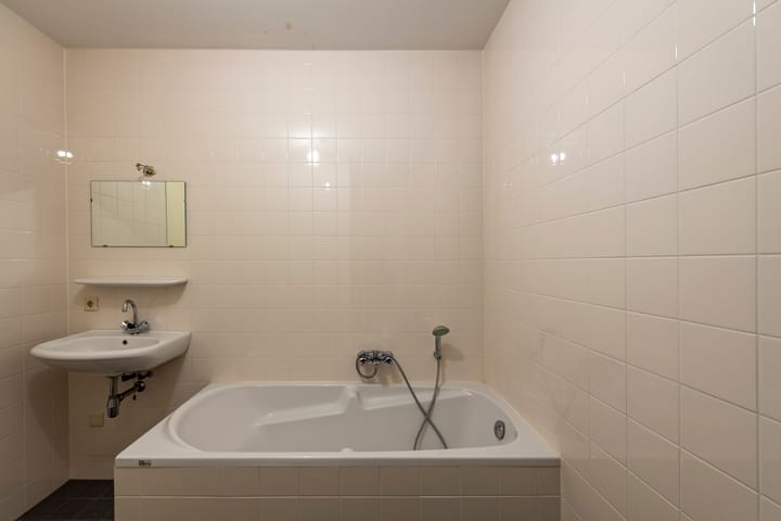 Foto 24 van Van Hogendorpstraat 1-05