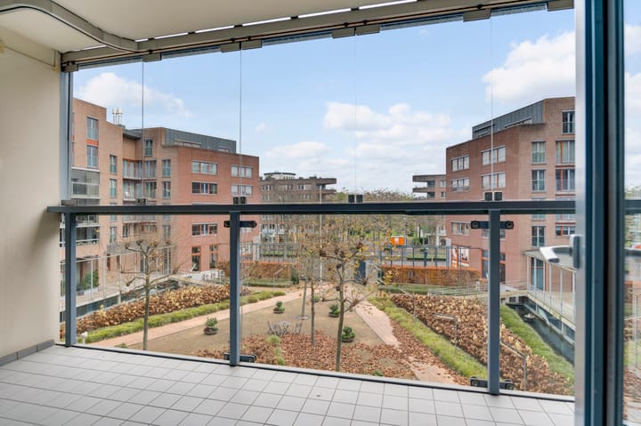 Photo 4 of Bellefroidlunet 9-C