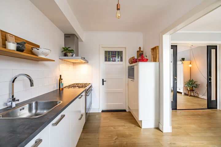 Foto 31 van Jan van Galenstraat 18