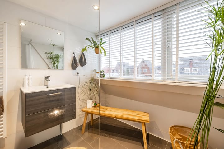 Foto 50 van Jan van Galenstraat 18