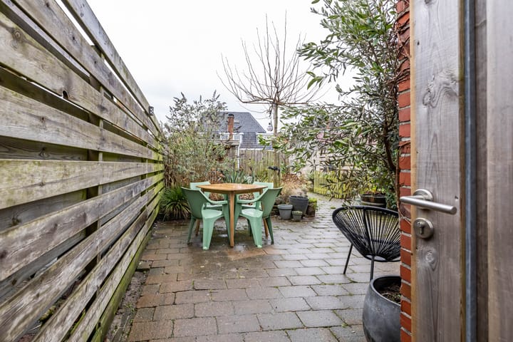 Foto 52 van Jan van Galenstraat 18