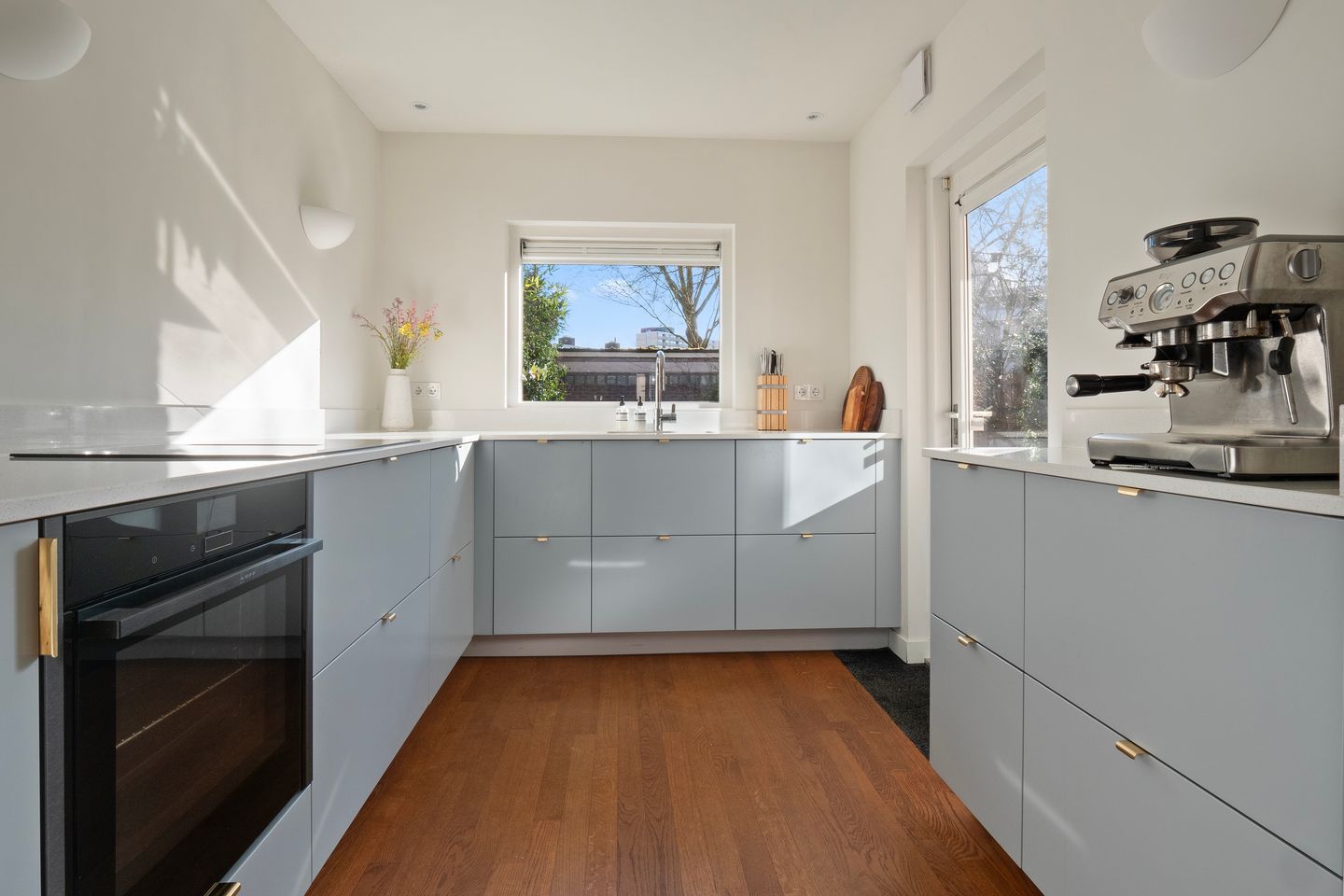 Photo 10 of Vivaldistraat 33