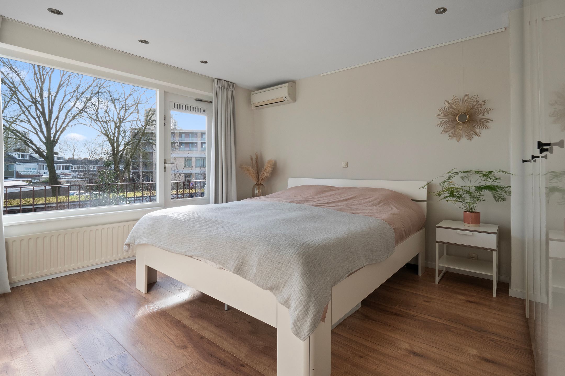 Photo 18 of Vivaldistraat 33