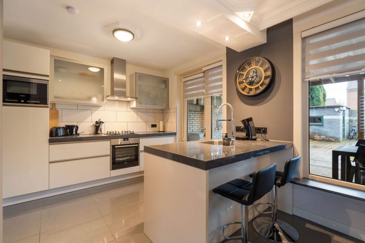 Foto 3 van Charlotte van Bourbonstraat 22