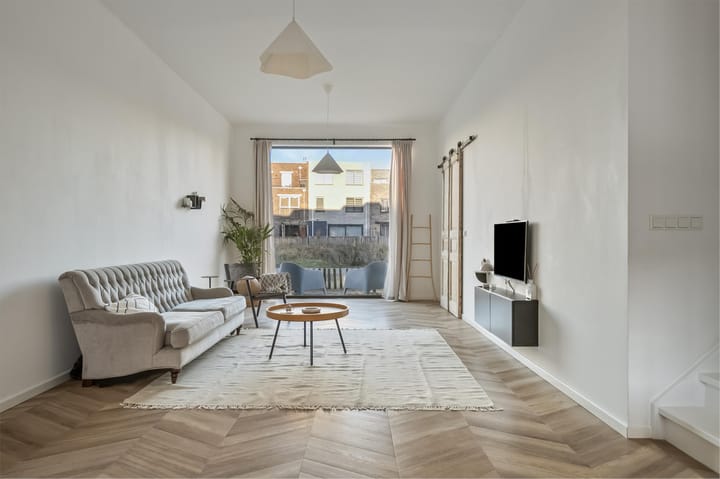 Foto 15 van Jesse Owensstraat 64