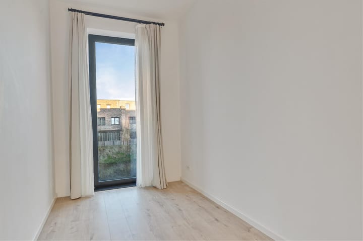 Foto 25 van Jesse Owensstraat 64