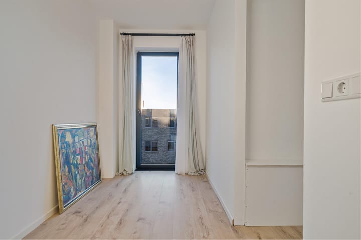 Foto 31 van Jesse Owensstraat 64