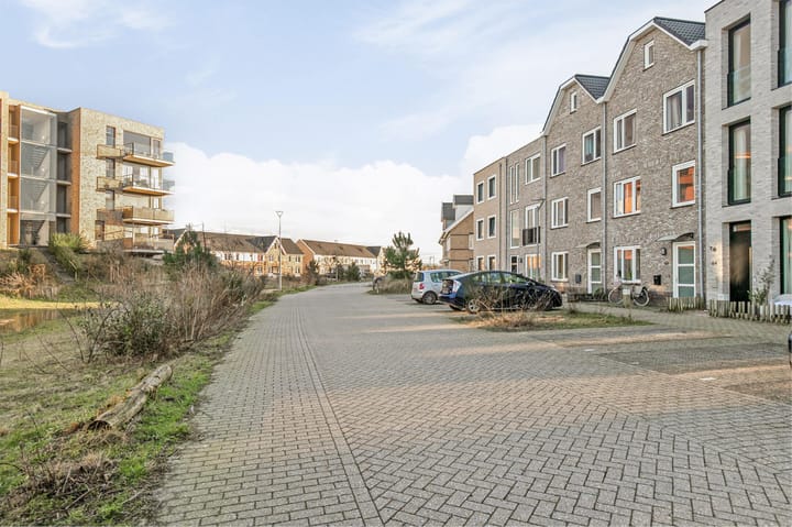 Foto 36 van Jesse Owensstraat 64