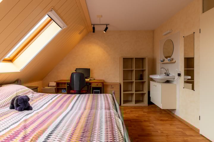 Foto 16 van Van Heemstrastrjitte 9