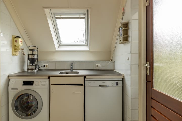 Foto 26 van Van Heemstrastrjitte 9